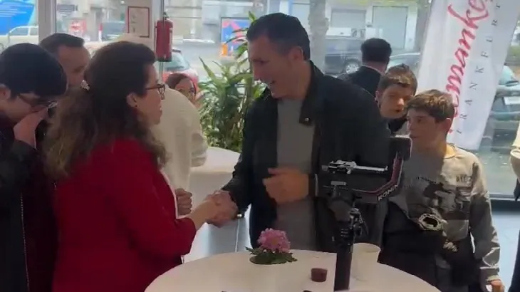 UDH Almanya Temsilcisi Karaşahin,Minyatürlerle Türk Okçuluğu Sergisine Katıldı