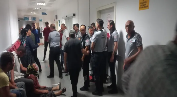 Otobüsten inen ablasına koşan 13 yaşındaki çocuk,otomobilin çarpmasıyla öldü