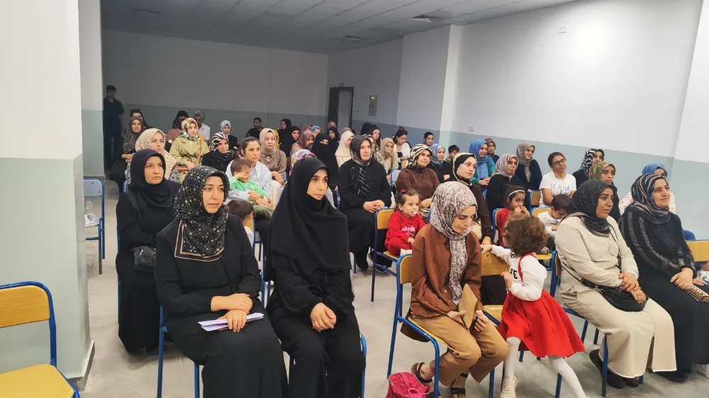 Büyükşehir Belediyesi’nden Öğrenci ve Velilere Eğitim Semineri