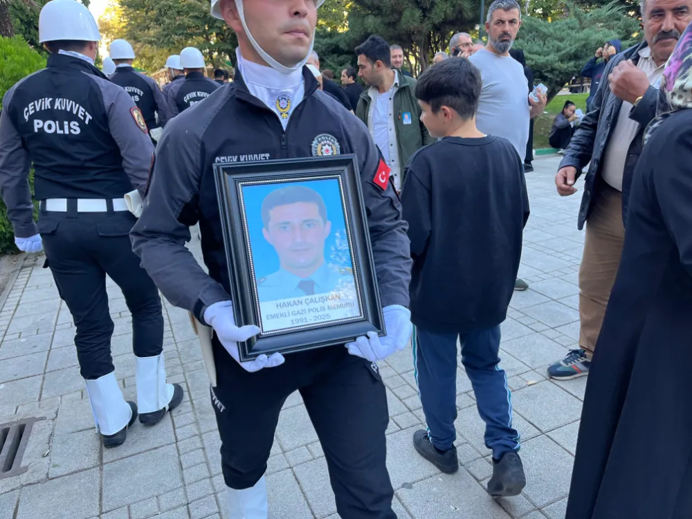 Hayatını kaybeden gazi polis memuru, son yolculuğuna törenle uğurlandı