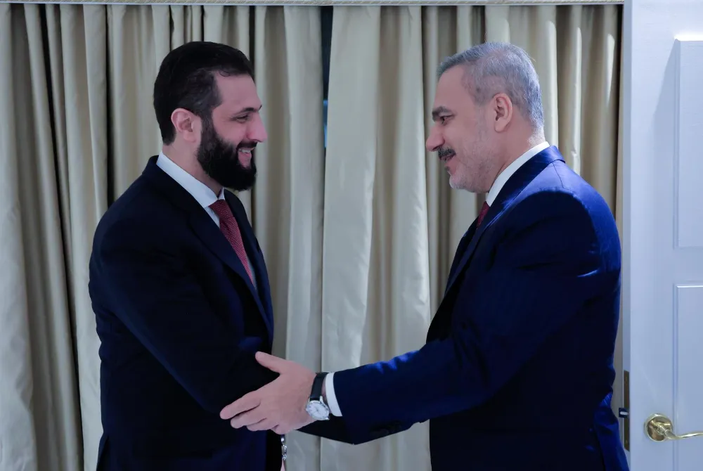 Dışişleri Bakanı Hakan Fidan Suriye Cumhurbaşkanı Ahmed Şara ile görüştü