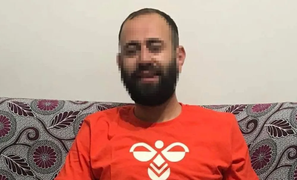 Atatürk için saygı duruşunda bulunan vatandaşlar ile alay eden motosiklet sürücüsü gözaltında