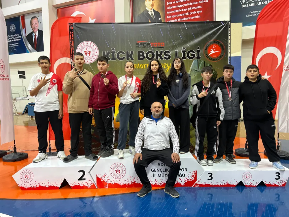 Osmaniyeli sporcular Kick Boks Liginden 43 madalyayla döndü