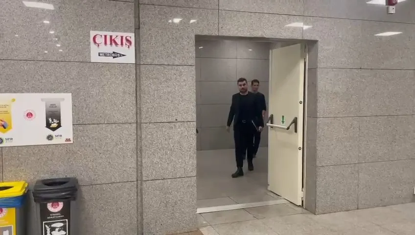 Oyuncu Kaan Yıldırım ifade vermek üzere adliyeye geldi