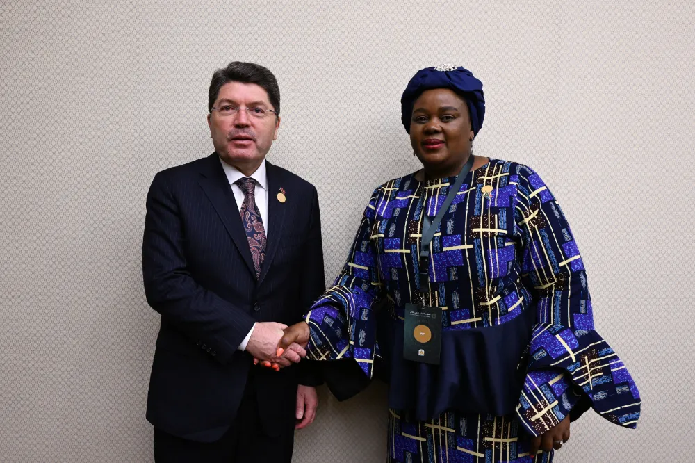 Bakan Tunç, Güney Afrikalı mevkidaşı Kubayi ile görüştü