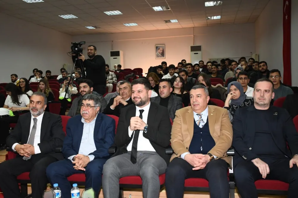 Esen: “Yıkılan Binaların Yüzde 95’i Eski Yapılar, Dönüşüm Stratejisi Gecikiyor”