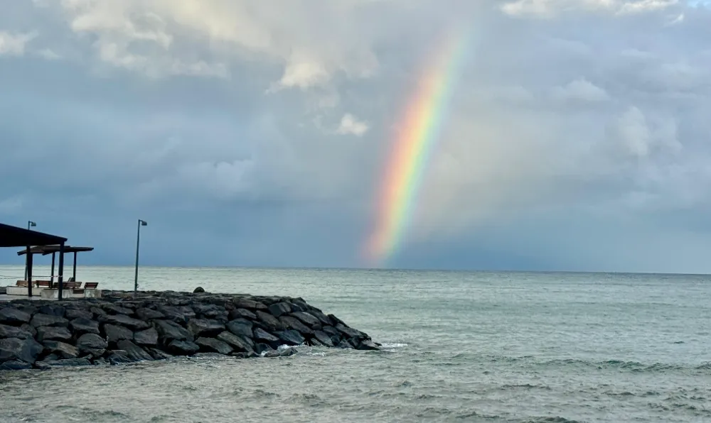 Ordu’da denizin üzerinde gökkuşağı oluştu