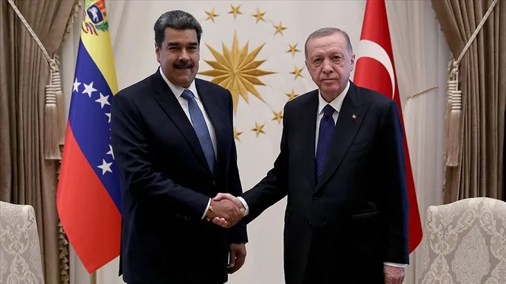  Cumhurbaşkanı Erdoğan, Venezuela Devlet Başkanı Maduro ile telefonda görüştü