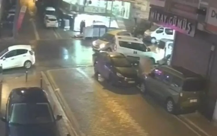 Kazayı engellemek için manevra yapınca yayaya çarptı