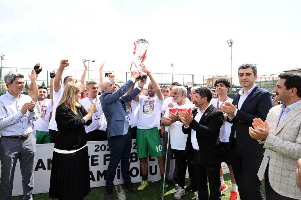 Başkan Er,Namağlup Olarak Süper Lige Çıkan Ampute Takımını Tebrik Etti