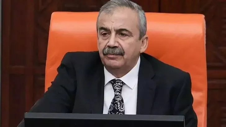 Sırrı Süreyya Önder
