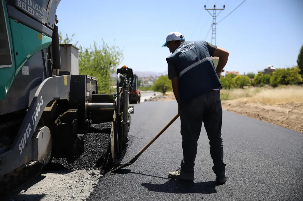 Battalgazi’de mahalle yolları baştan sona yenileniyor