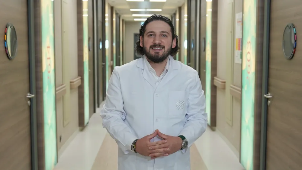 ‘Skolyoz tedavi edilmezse kalıcı sağlık problemlerine yol açabilir’
