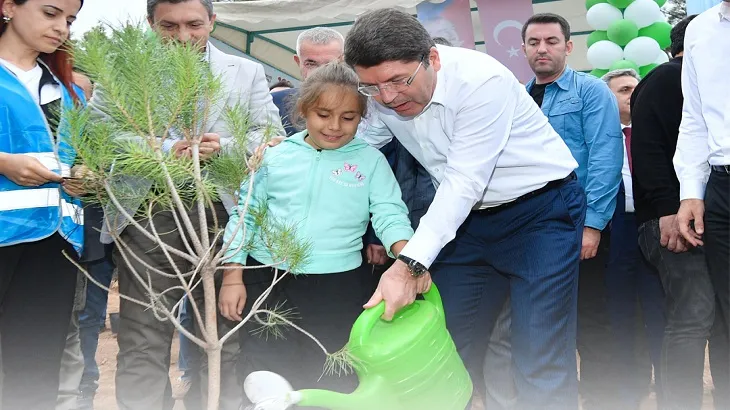 Bakan Tunç : E-Tebligat ile 177 bin 655 ağacı kesilmekten kurtardık