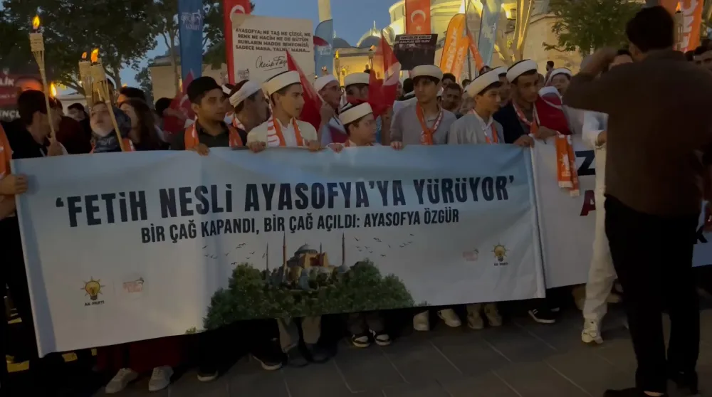 Ayasofya’nın açılışının 5. yıl dönümünde yürüyüş düzenlendi
