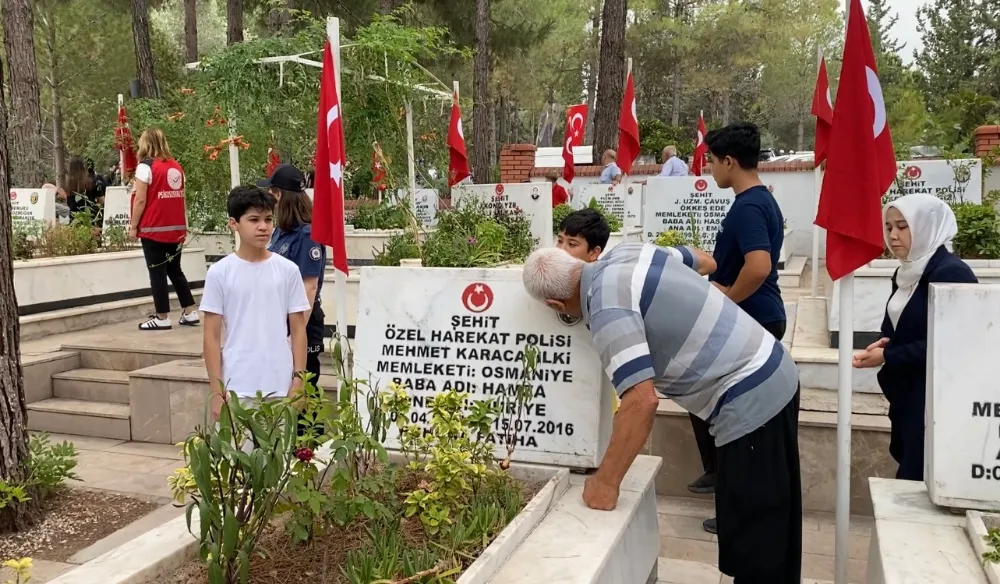 Osmaniye’de 15 Temmuz şehidi Mehmet Karacatilki mezarı başında anıldı