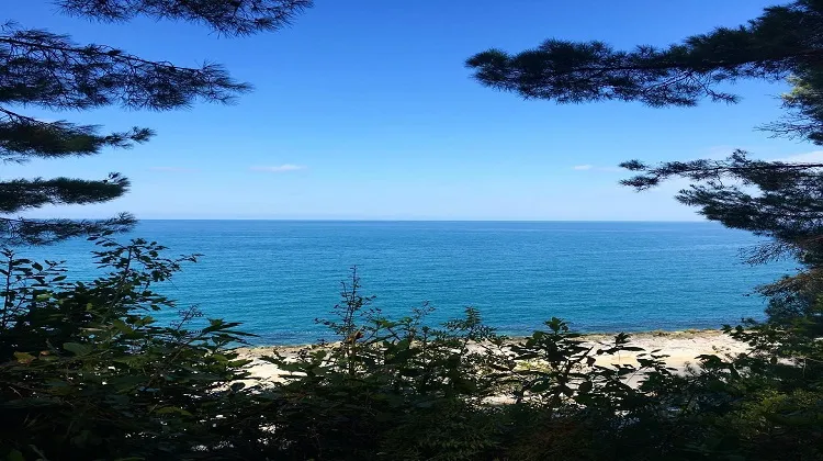 Karadeniz’in doğa harikası Çamgölü Mesire Alanı yatırımcı bekliyor