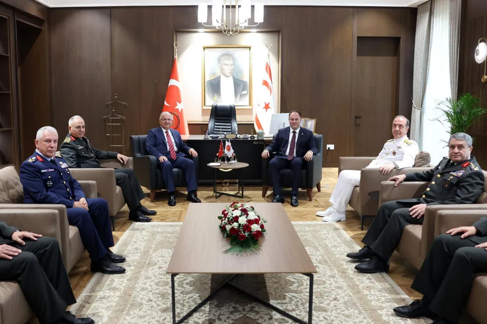 Bakan Güler, Mutlu Barış Harekatı’nın 51’inci yıl dönümü törenlerine katılmak üzere KKTC’ye gitti