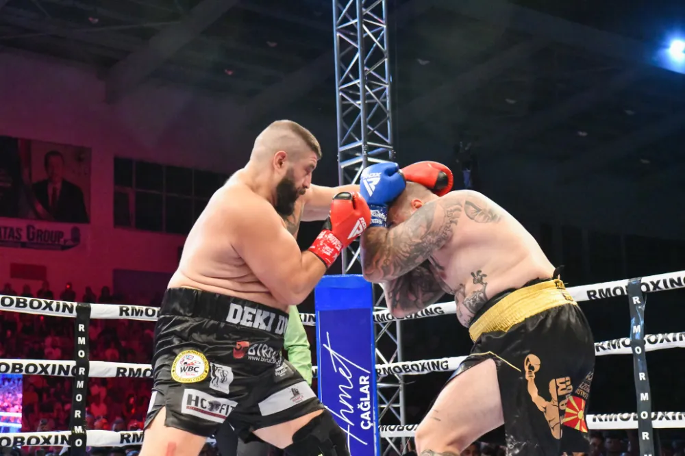 WBC Asya Şampiyonu Tuncelili Umut Çamkıran,Cvetkov’u 3