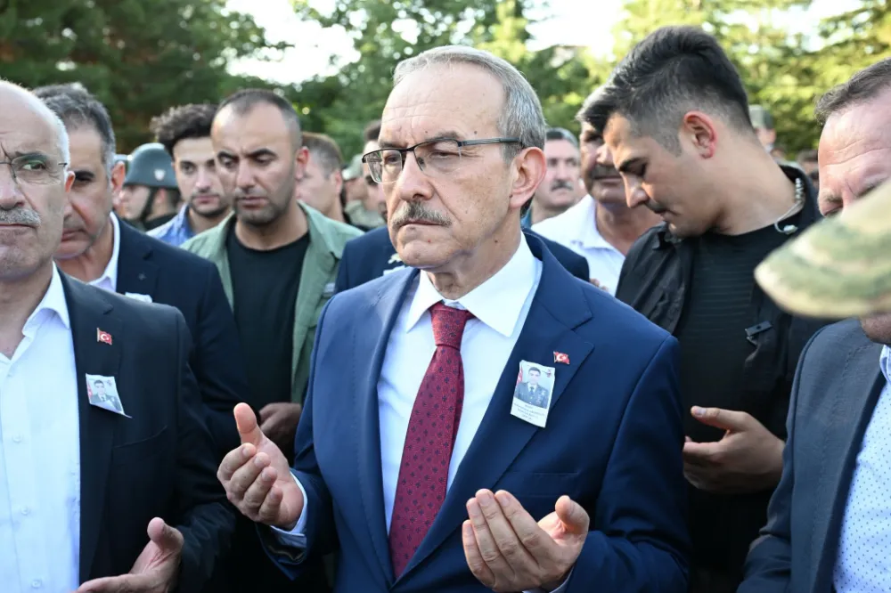 Vali Seddar Yavuz, Şehit Abdurrahman Akdoğan’ın Cenaze Törenine Katıldı