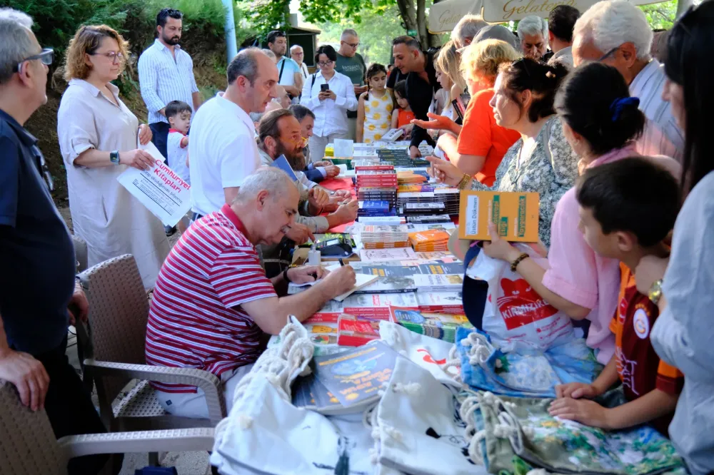 Nasreddin Hoca Şenliği’nde, söyleşi ve imza günü düzenlendi