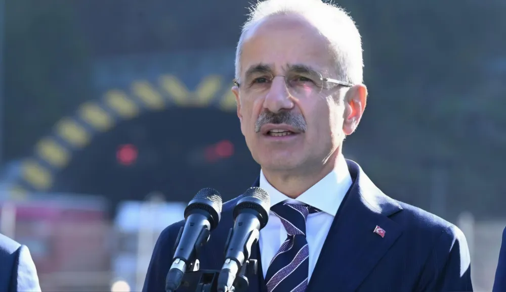 Bakan Uraloğlu : 370,5 kilometrelik deprem konut yolu projelendirdik