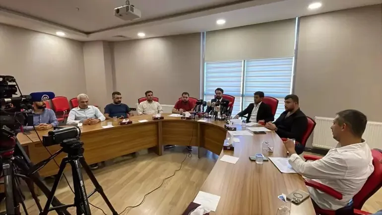 Yapı Denetim Kuruluşları Birliği’nden kendini ihbar edip, yapımı devam eden binayı yıktıran müteahhide tepki