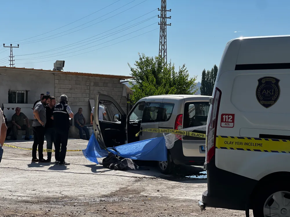 Dayısının asker eğlencesinde olan 1.5 yaşındaki çocuk,aracın çarpmasıyla öldü