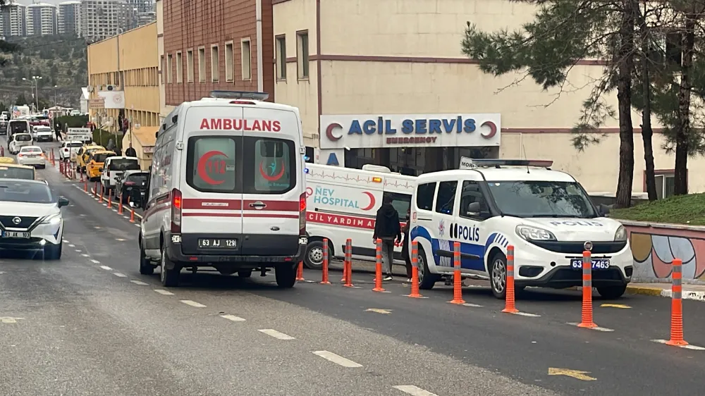Kendisine bıçakla saldıran oğlunu tüfekle vurarak öldürdü