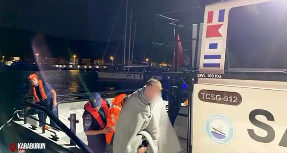  İzmir Karaburun’da batan teknede bulunan 3 kişi kurtarıldı