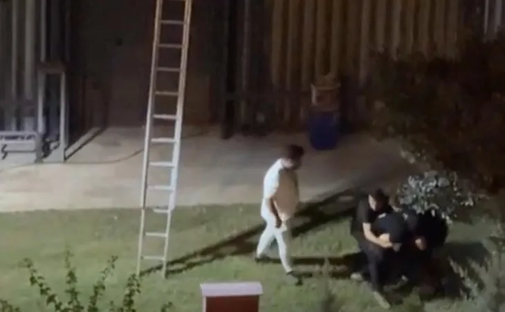 Konseri izlemek için çatıya çıkan gençlere şiddet uygulayan kişi tutuklandı