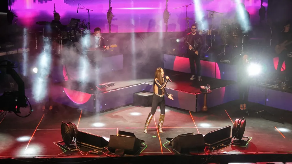 Edirne’deki çeltik festivalinin son akşamında Simge sahne aldı