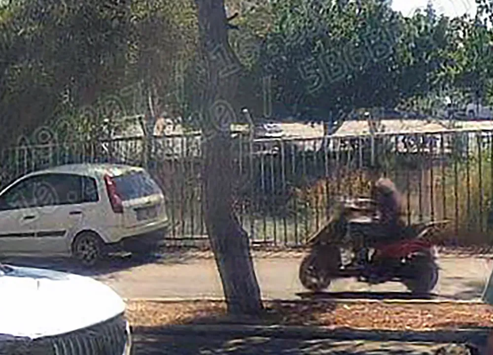 Liseli kızın cep telefonunu alıp kaçan hırsız,kameradan tespit edilerek yakalandı