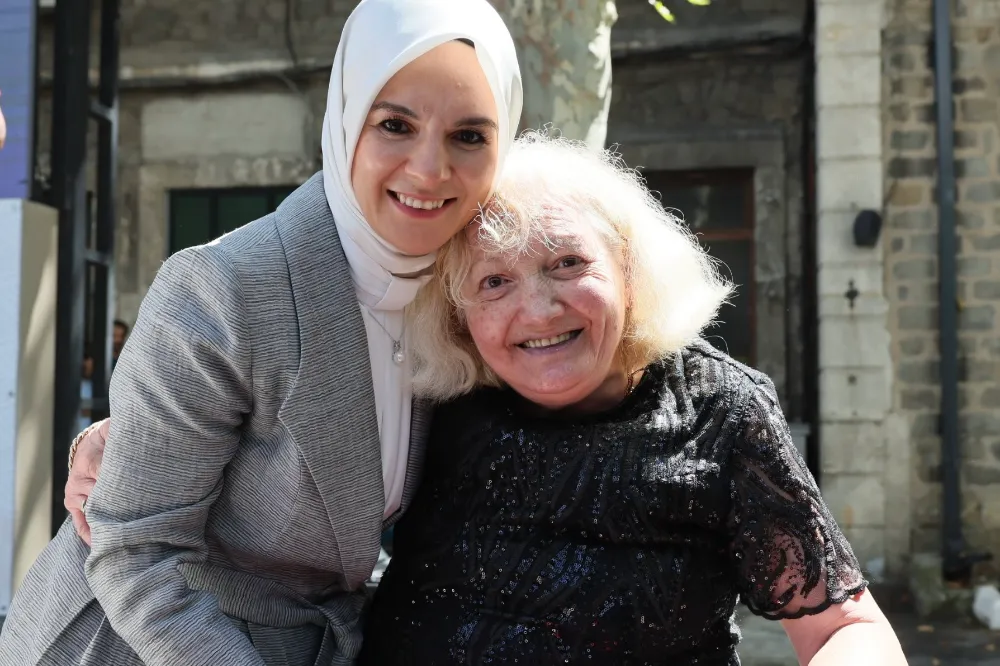 Yaşlı ve engelli aylıkları hesaplara yatırılmaya başlandı
