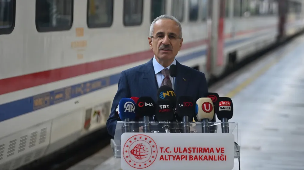 Bakan Uraloğlu
